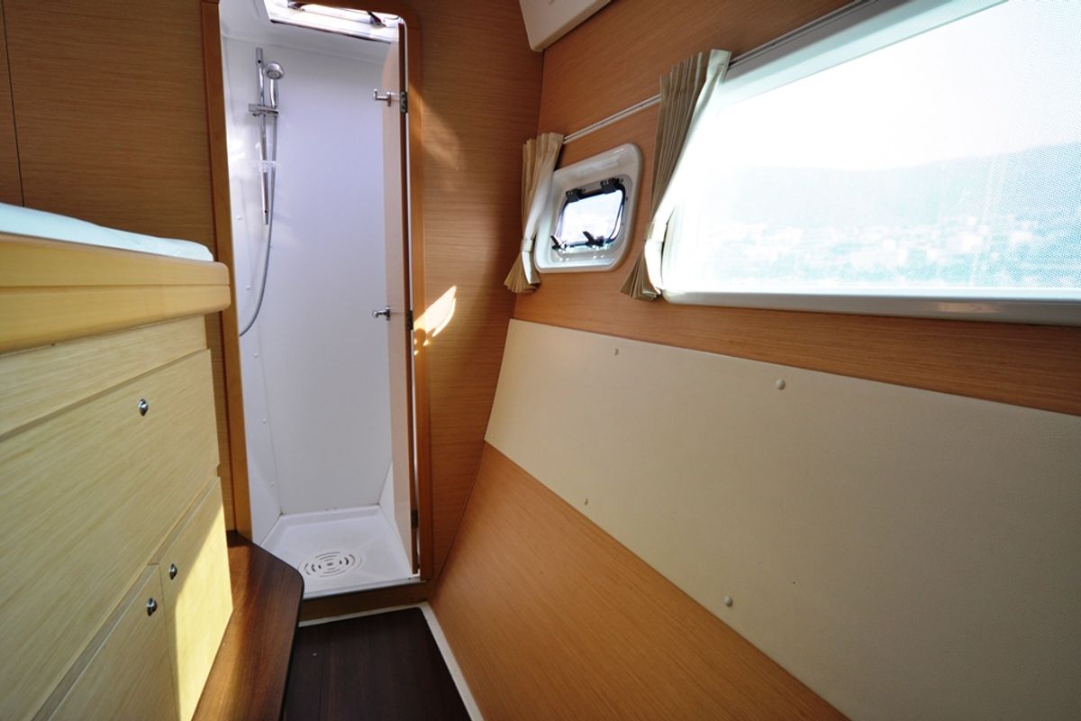 Cabin on Paluko, a Lagoon 421 catamaran at Bodrum, Turkey