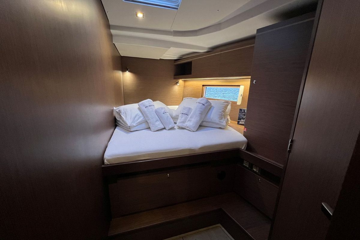 Cabin on Panda II, a Beneteau Oceanis 51.1 sailboat at Grad Pula, Croatia