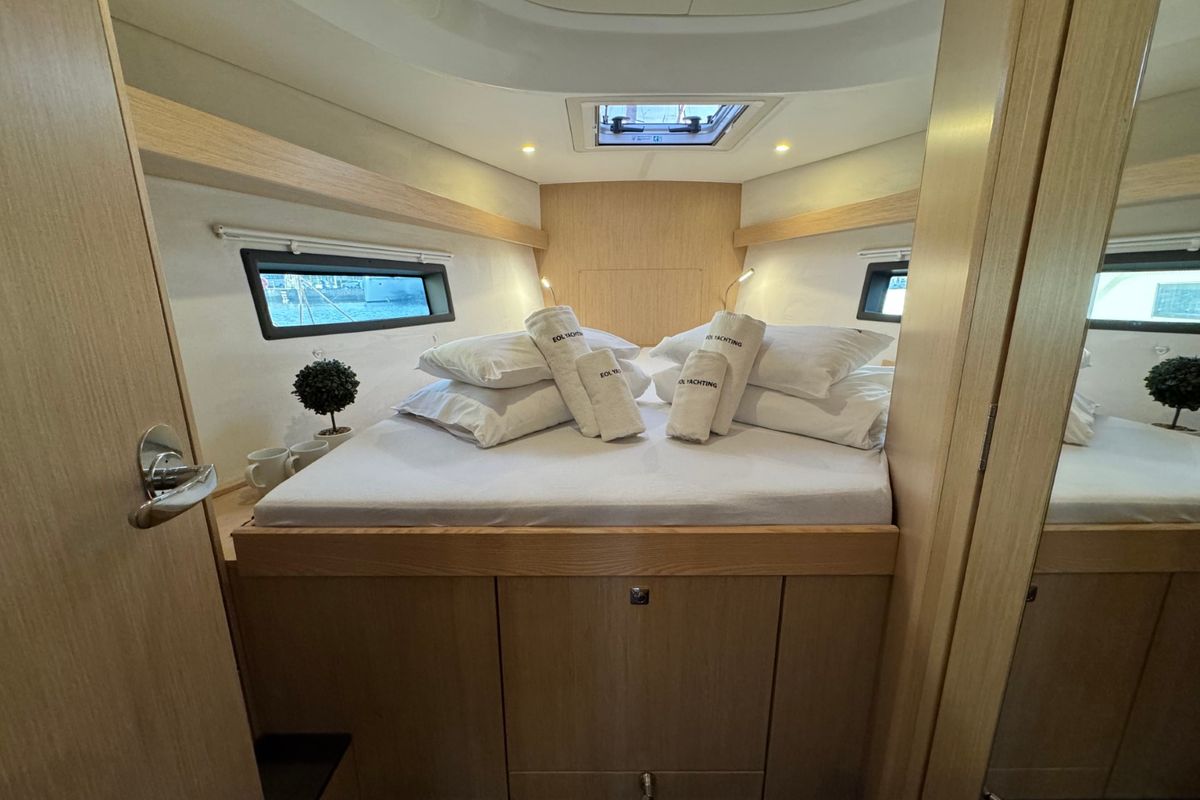 Cabin on Ivana, a Bavaria C42 sailboat at Grad Pula, Croatia