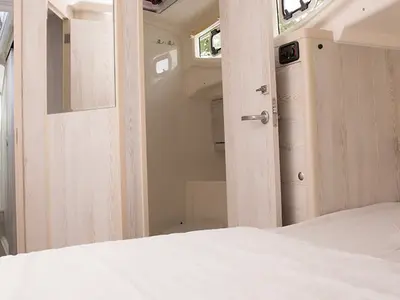 Cabin on Horizon 3 - Premier 25, a Cygnet Horizon 3 motorboat at Hessel, United States