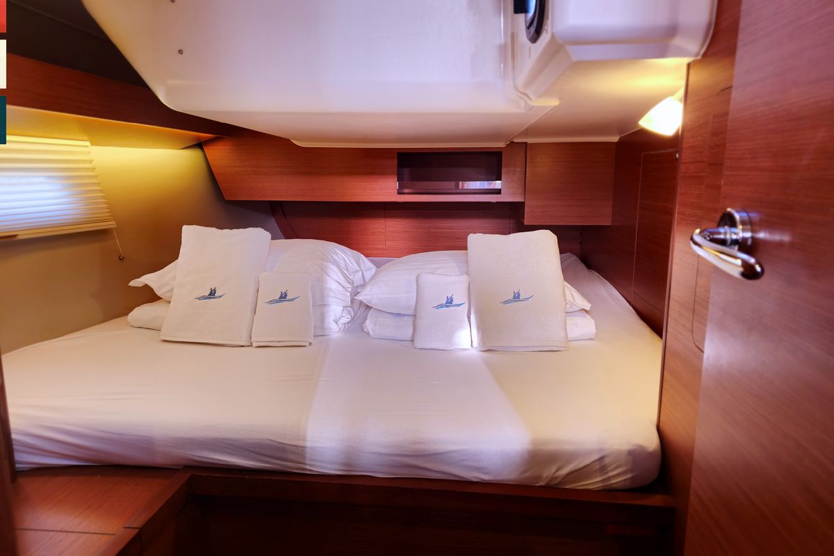 Cabin on Lento, a Dufour 430 GL sailboat at Grad Kaštela, Croatia