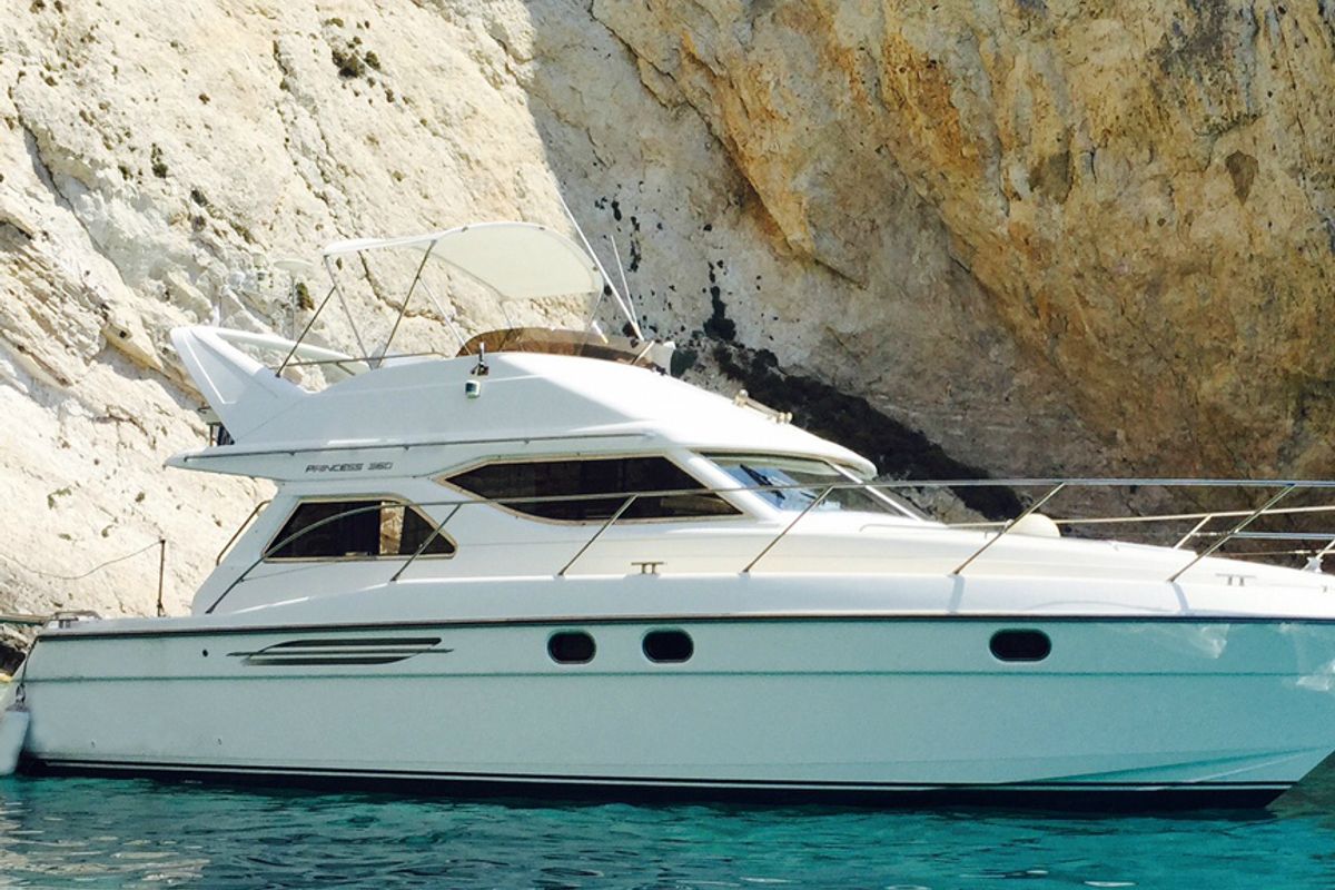 Exterior view of Constantin 2, a Princess Yachts Princess 38 motorboat at Parikia, Greece