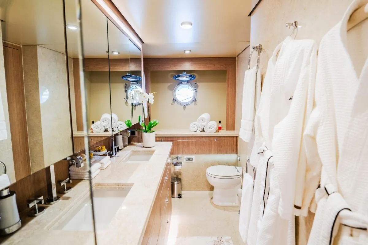 Head on Dream, a Cyrus Yachts Cyrus 34 yacht at Grad Šibenik, Croatia