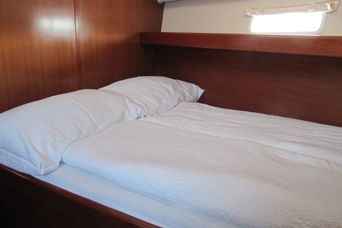 Cabin on Mare, a Beneteau Oceanis 393 sailboat at Općina Marina, Croatia