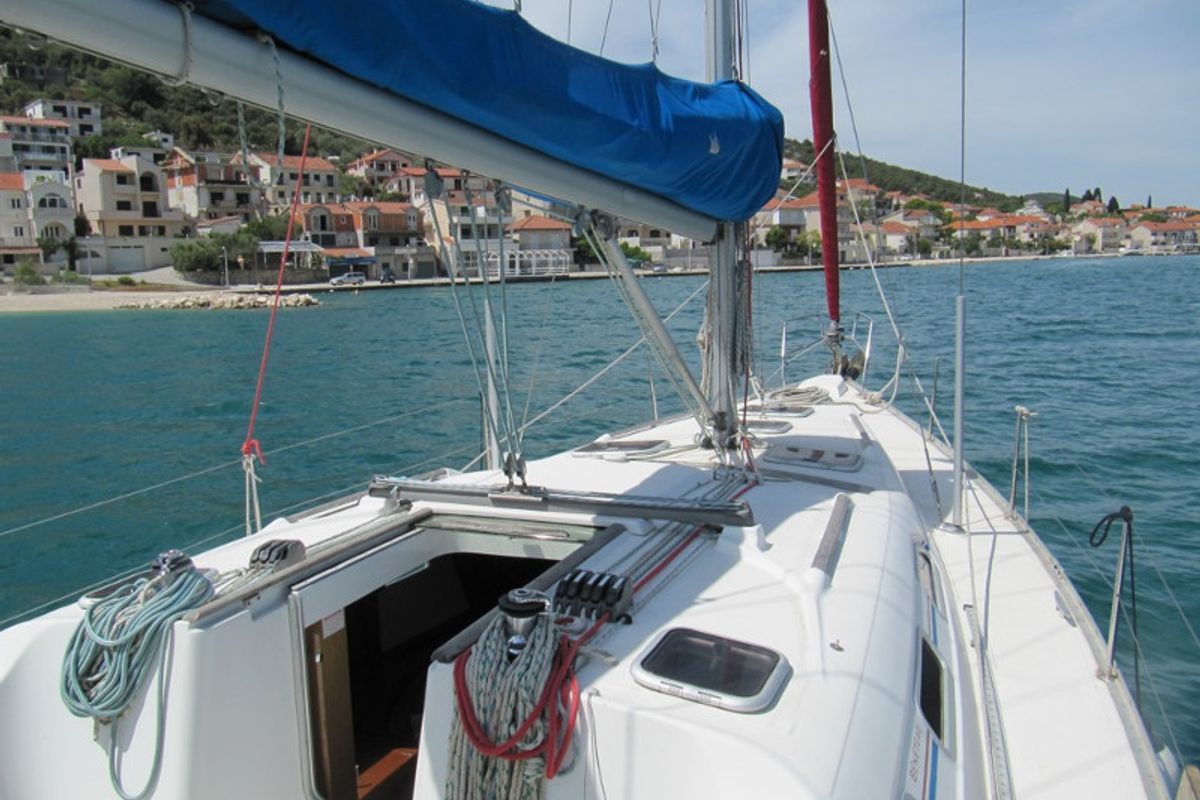 Deck of Mare, a Beneteau Oceanis 393 sailboat at Općina Marina, Croatia