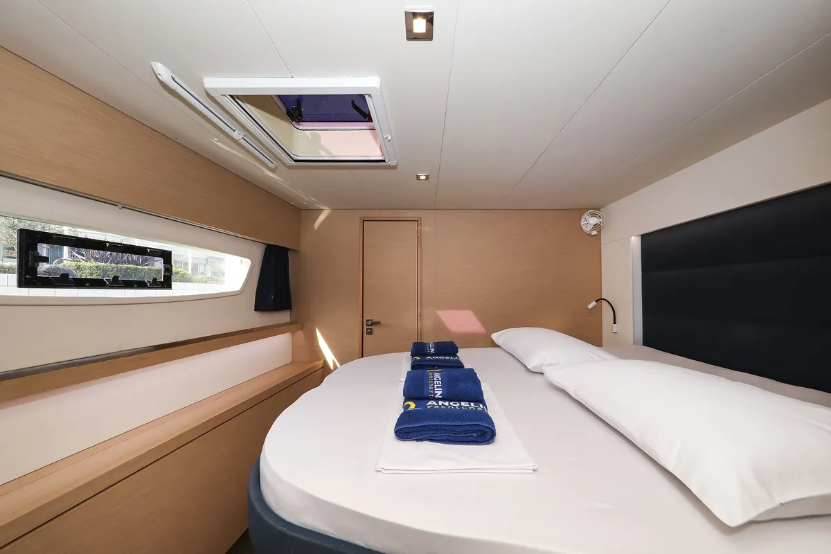 Cabin on Tamara V, a Fountaine Pajot Saona 47 Quintet catamaran at Grad Trogir, Croatia