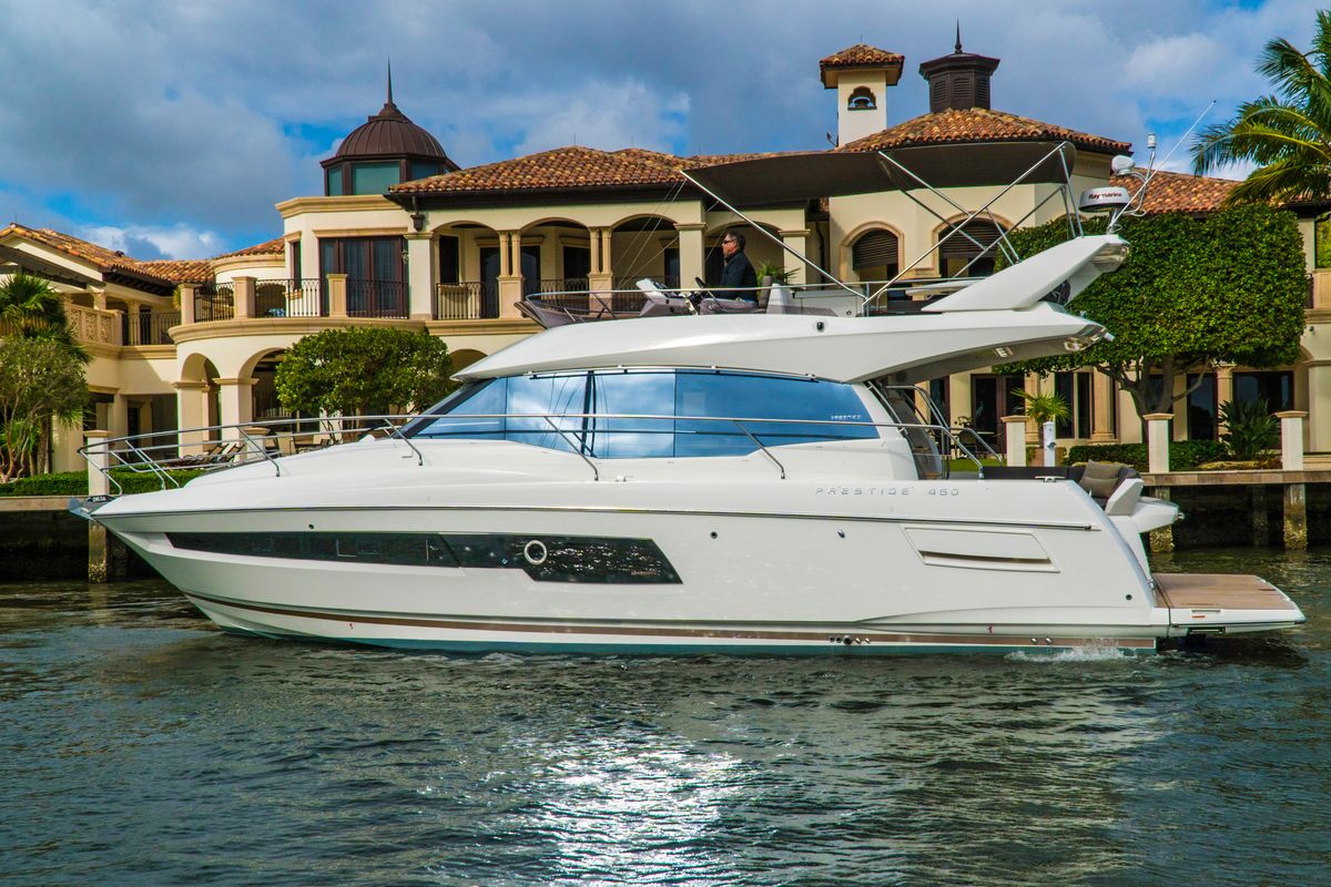 Exterior view of ALuMa D.B., a Prestige 460 motorboat at Castellammare di Stabia, Italy