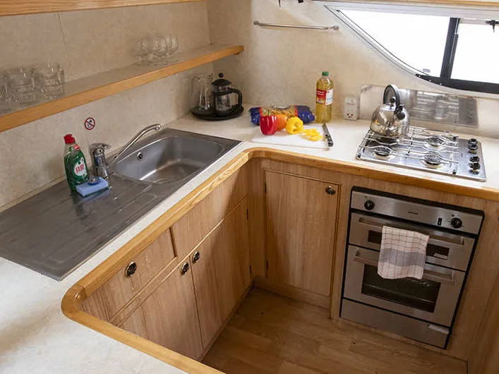 Galley of Classique Star - Budget 2, a Cygnet Classique Star motorboat at Vinkeveen, Netherlands