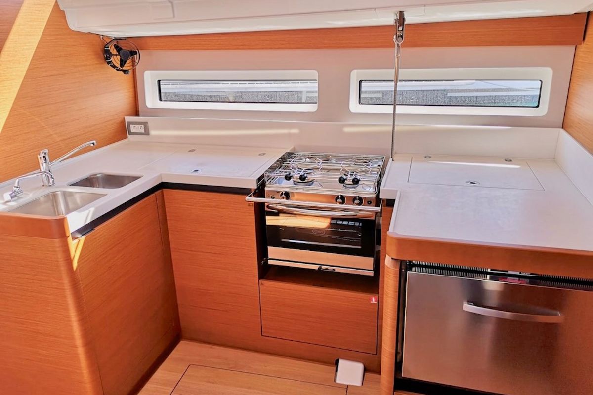 Galley of PERSIK, a Jeanneau Sun Odyssey 490 sailboat at Grad Šibenik, Croatia