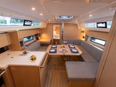 Salon of Karpouzi, a Bavaria C42 sailboat at Preveza, Greece