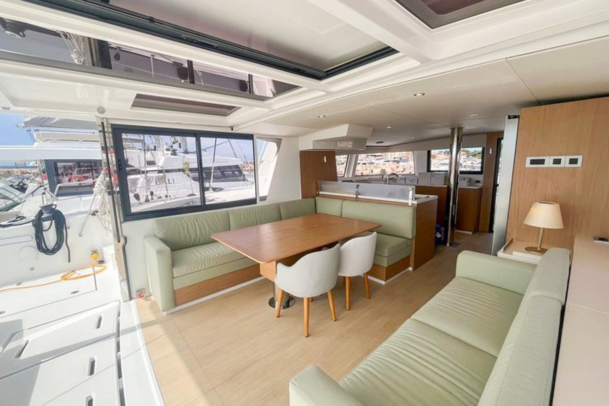 Salon of Queen Mary, a Bali 4.6 - 4 cab. OW catamaran at Hyères, France