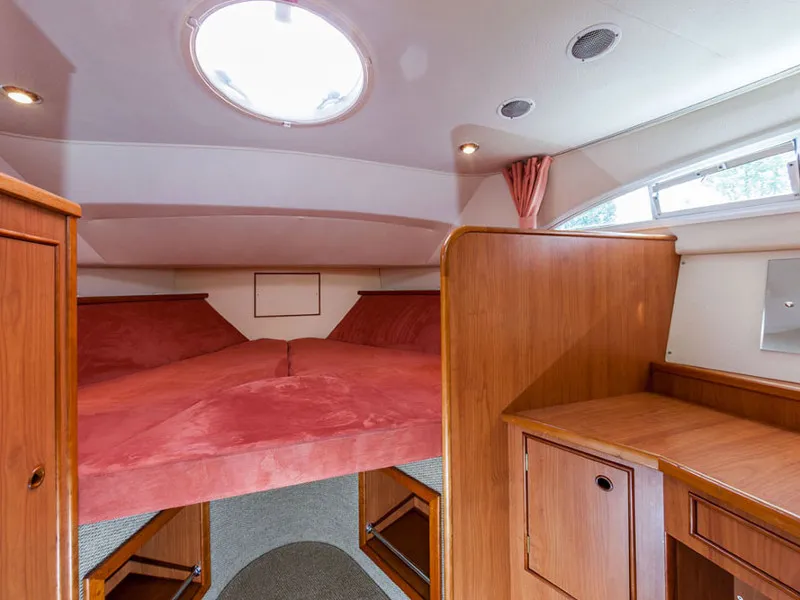 Cabin on E400-22, a Pénichette Europa E.400 motorboat at Fürstenberg/Havel, Germany