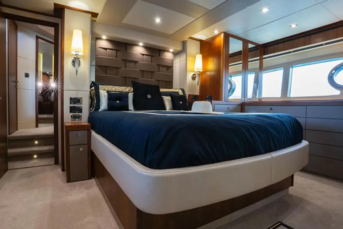 Cabin on Goldeneye, a Sunseeker International Sunseeker Manhattan 73 yacht at Grad Šibenik, Croatia