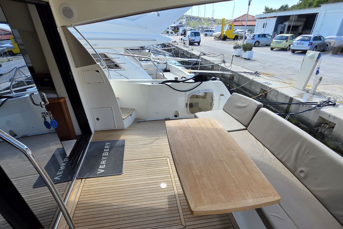 Deck of Very Bery, a Prestige 550 Fly motorboat at Primošten, Croatia