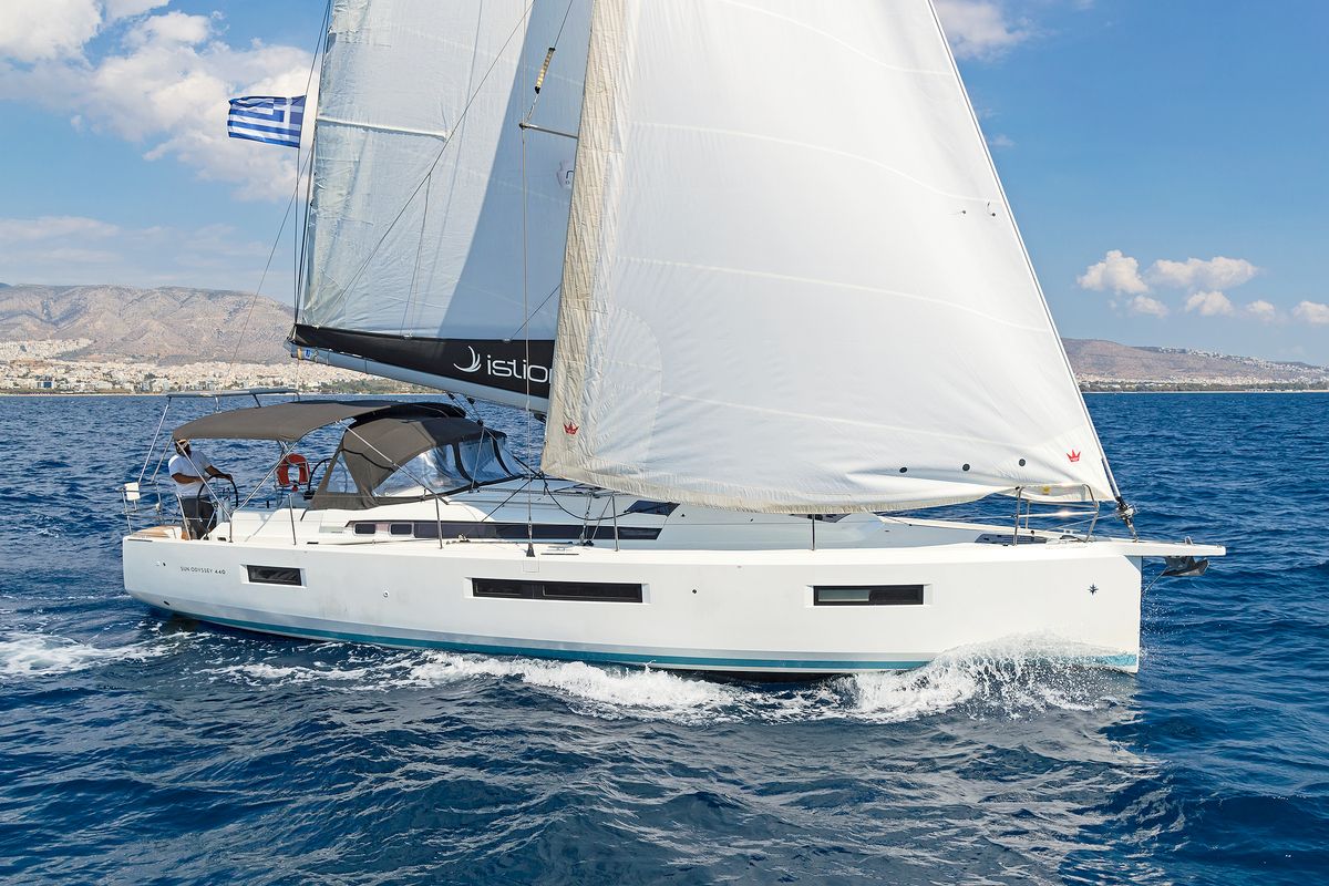 Exterior view of Dory, a Jeanneau Sun Odyssey 440 sailboat at Gouvia, Greece
