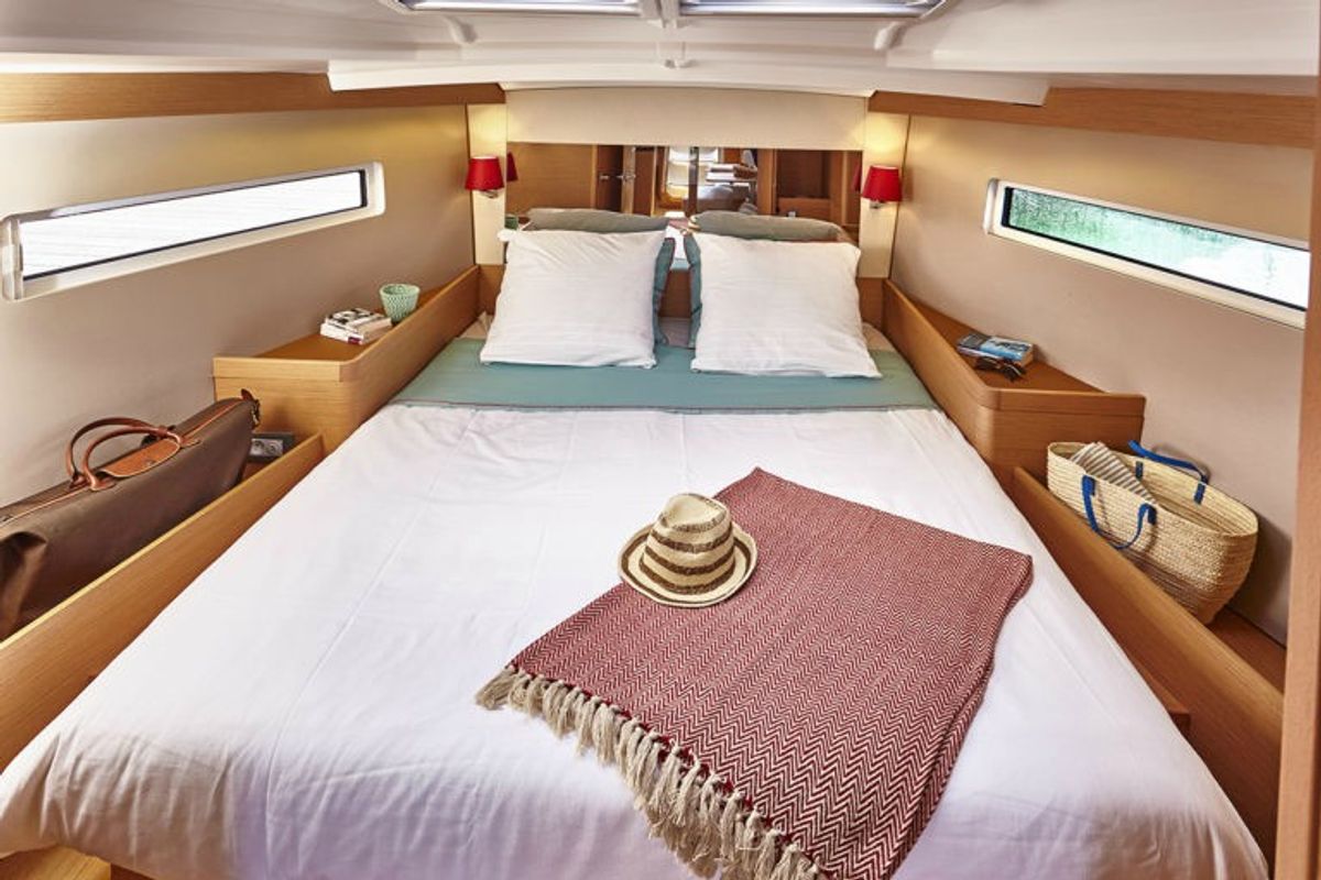 Cabin on Ondeck, a Jeanneau Sun Odyssey 440 sailboat at Athens, Greece