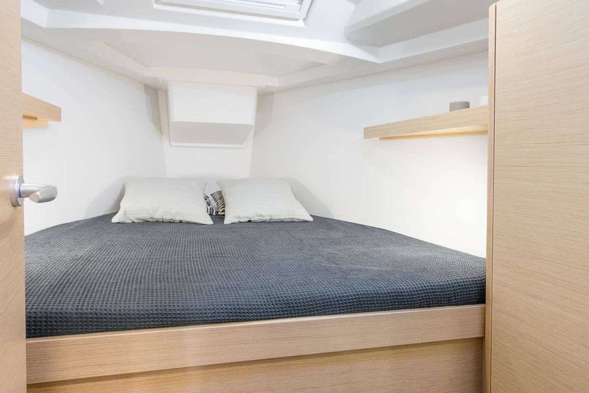 Cabin on Larod, a Hanse Yachts Hanse 348 sailboat at Grad Pula, Croatia