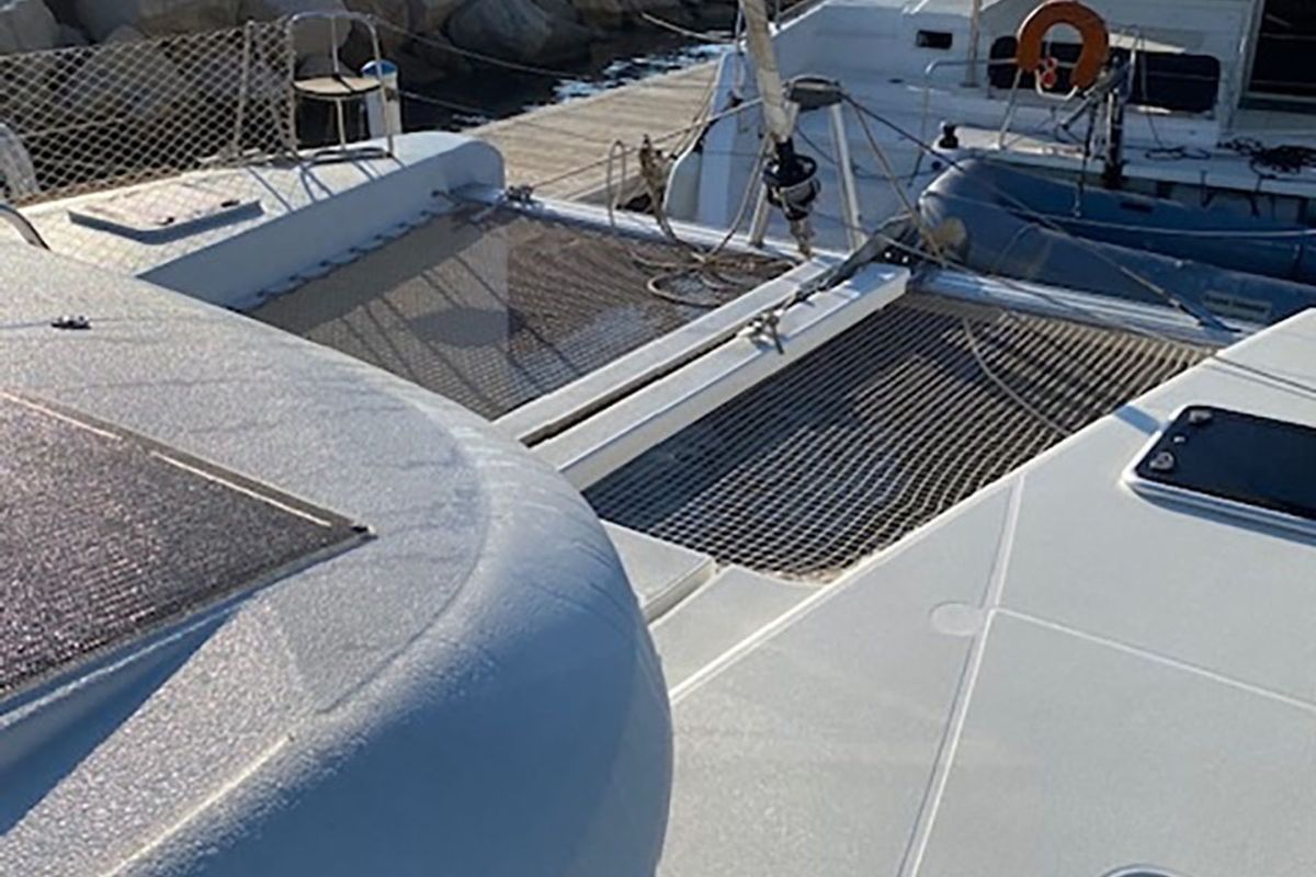 Deck of ESTEREL, a Lagoon 40 catamaran at La Favière, France