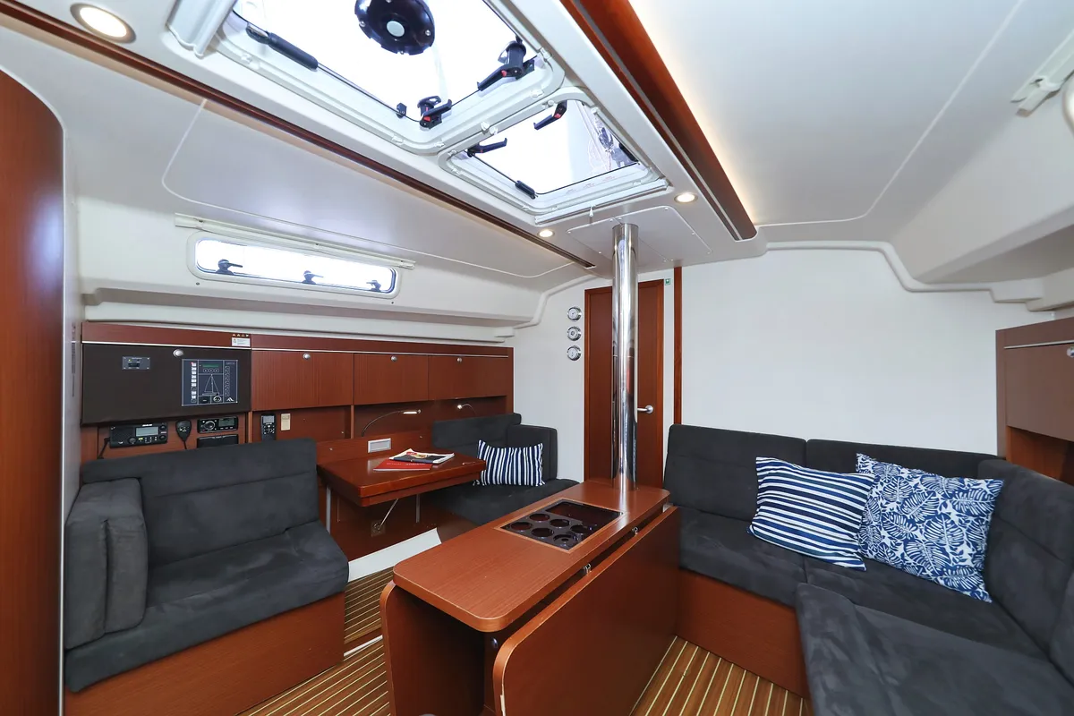 Salon of Take A Break, a Hanse Yachts Hanse 415 sailboat at Grad Kaštela, Croatia