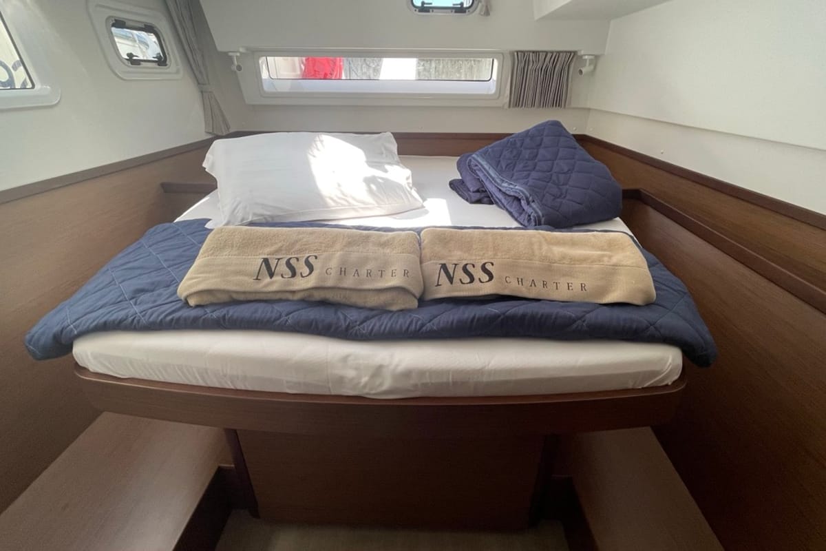 Cabin on Bellatrix, a Lagoon 42 catamaran at Rosignano Solvay, Italy