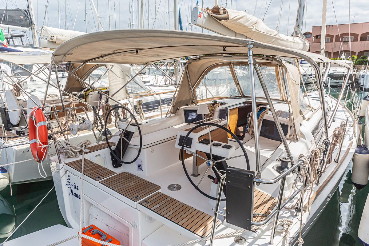 Cockpit of Smile Planet, a Dufour 360 Grand Large sailboat at Tonnarella, Italy