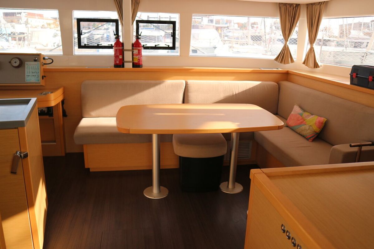 Head on Vamos Elli, a Lagoon 450 S catamaran at Palma de Mallorca, Spain