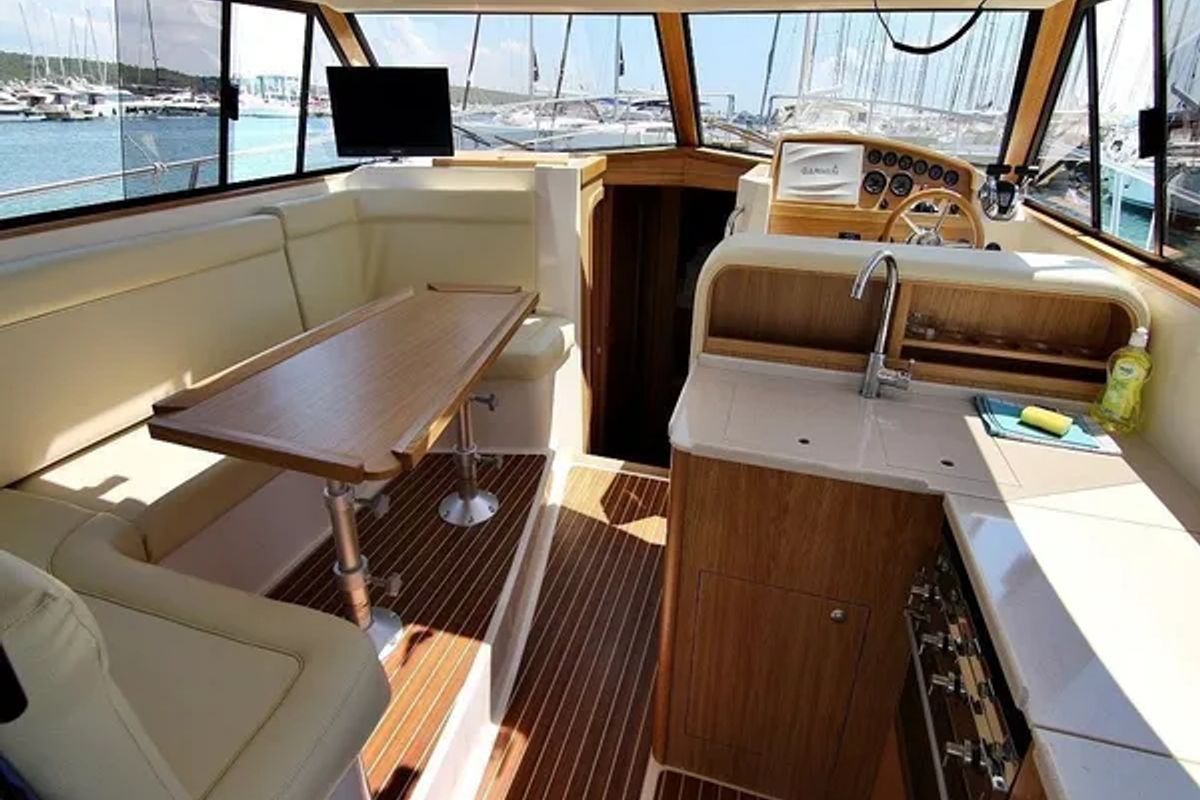 Salon of Bianca, a SAS - Vektor Adriana 44 yacht at Općina Sukošan, Croatia
