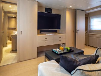 Salon of SUMMER FUN, a Admiral Yachts Admiral 101 yacht at Athens, Greece