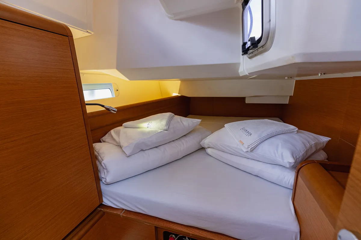 Cabin on Ventus, a Jeanneau Sun Odyssey 449 sailboat at Grad Kaštela, Croatia