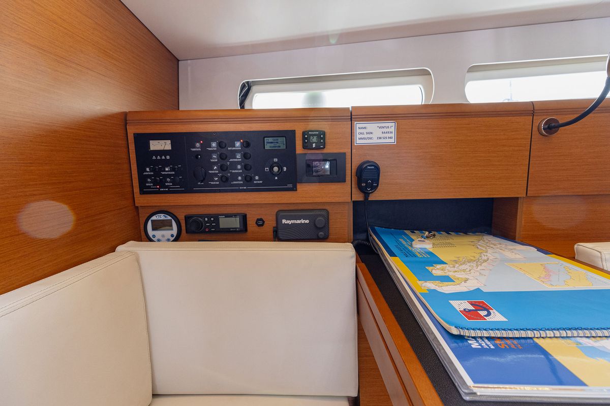 Salon of Ventus, a Jeanneau Sun Odyssey 449 sailboat at Grad Kaštela, Croatia