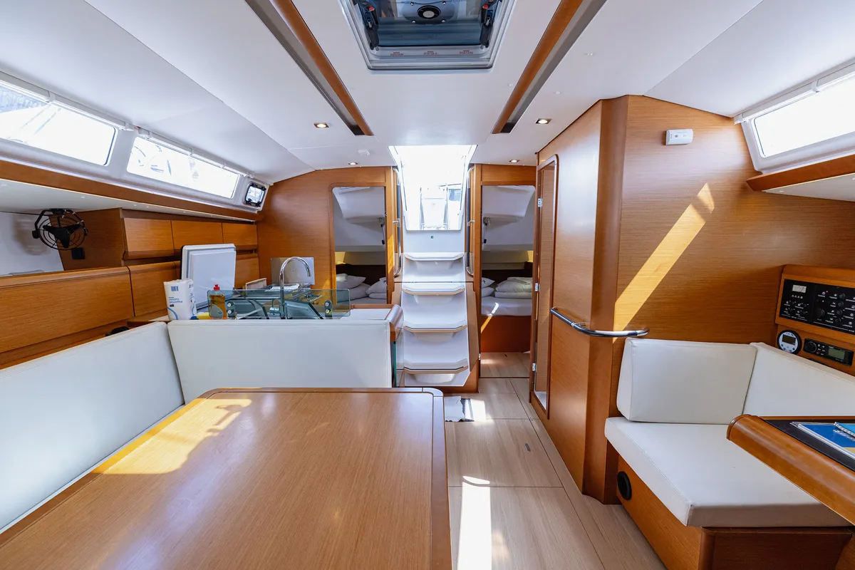 Salon of Ventus, a Jeanneau Sun Odyssey 449 sailboat at Grad Kaštela, Croatia