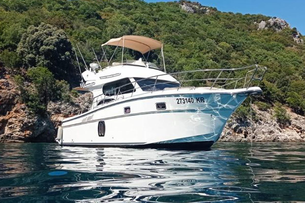 Exterior view of Running On Waves, a Gulet Altair Zafir 42 motorboat at Grad Pula, Croatia