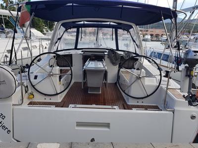 Cockpit of Senza Frontiere, a Beneteau Oceanis 41.1 sailboat at Tonnarella, Italy