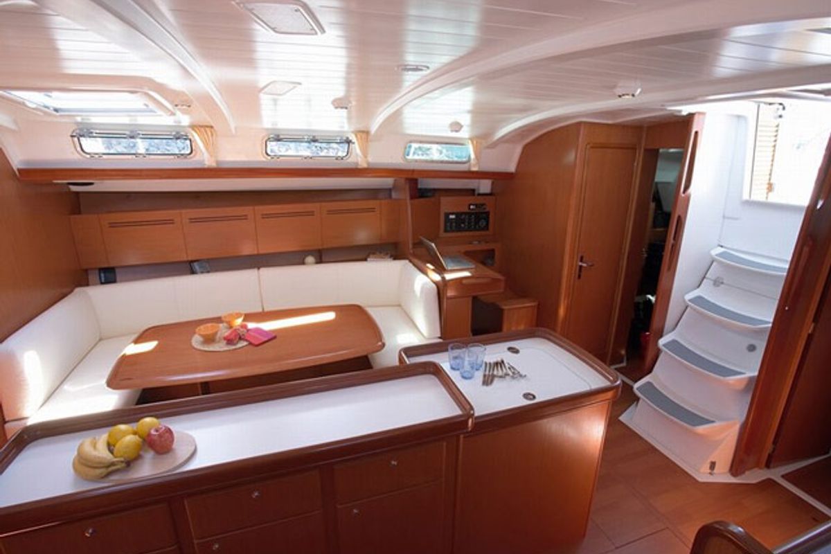 Salon of Galeodea, a Beneteau Cyclades 50.5 sailboat at Tonnarella, Italy