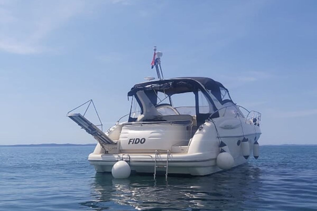 Exterior view of Fido, a Gobbi 425 motorboat at Općina Sveti Filip i Jakov, Croatia