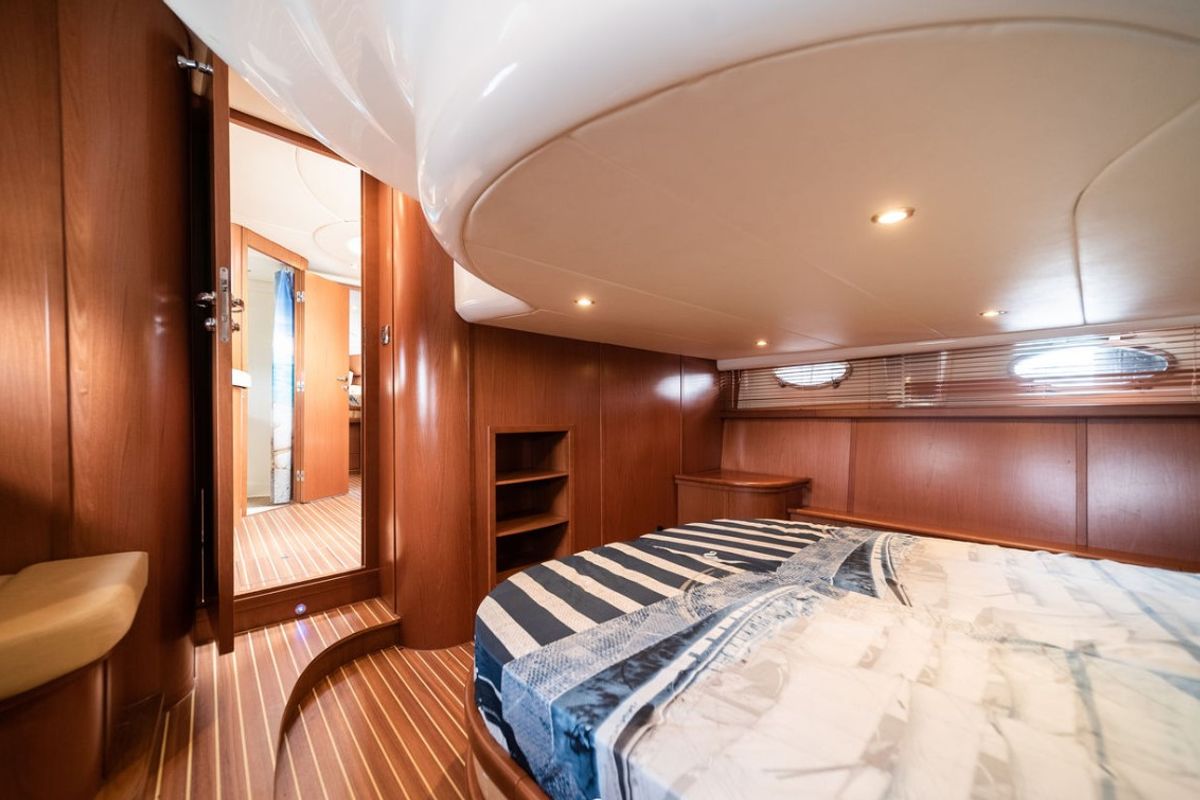 Cabin on Fido, a Gobbi 425 motorboat at Općina Sveti Filip i Jakov, Croatia