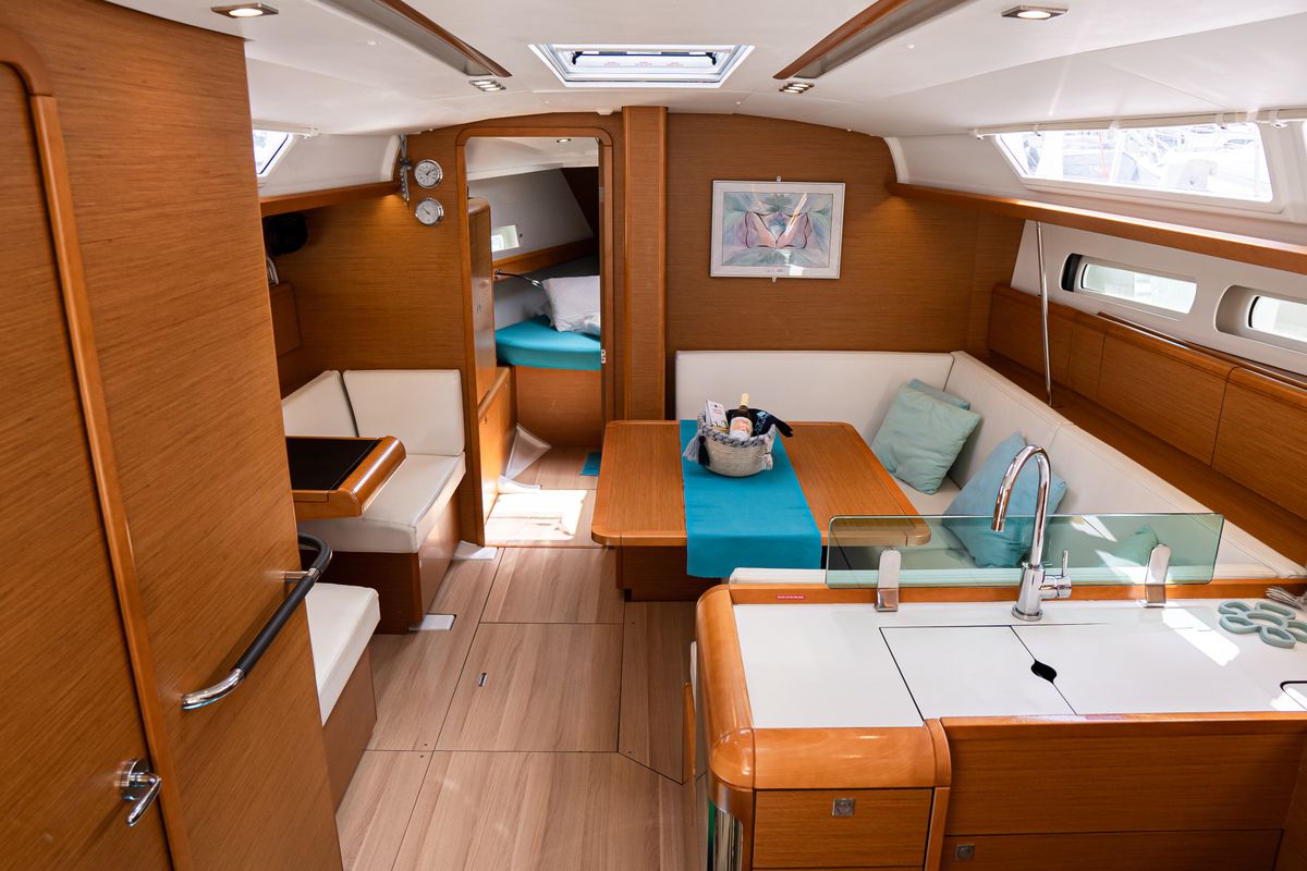 Salon of Izzi, a Jeanneau Sun Odyssey 419 sailboat at Municipal Unit of Lefkada, Greece