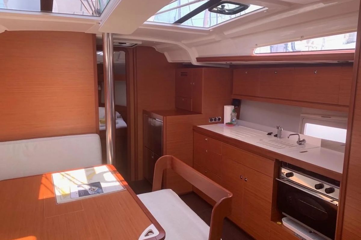 Salon of Bibi, a Dufour 430 GL sailboat at Seget Donji, Croatia