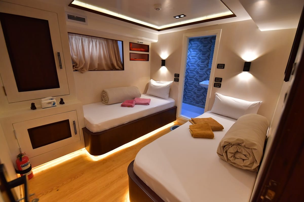 Cabin on Twin bed cabin lower deck 3, a Gulet Luxury Motor Yacht motorboat at Sharm El Sheikh, Egypt