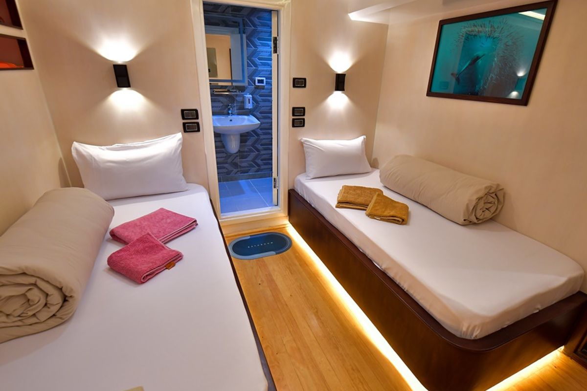 Cabin on Twin bed cabin lower deck 3, a Gulet Luxury Motor Yacht motorboat at Sharm El Sheikh, Egypt