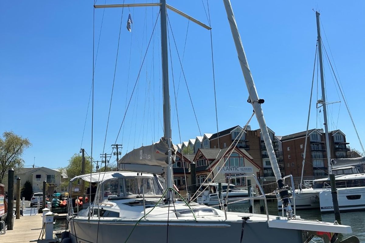 Exterior view of Opportune Moment, a Dufour 430 sailboat at Chesapeake, United States