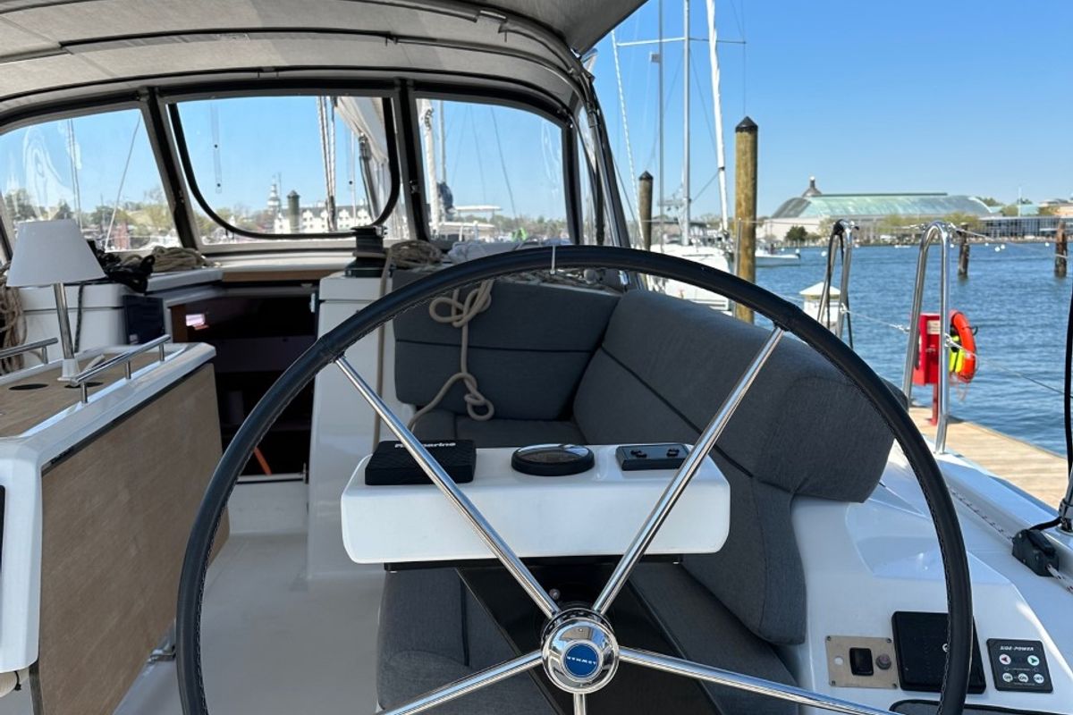 Cockpit of Opportune Moment, a Dufour 430 sailboat at Chesapeake, United States