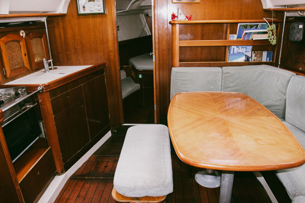 Salon of Kleio, a Beneteau Oceanis 381 sailboat at Volos Municipality, Greece