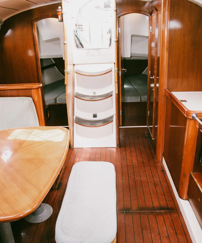 Salon of Kleio, a Beneteau Oceanis 381 sailboat at Volos Municipality, Greece