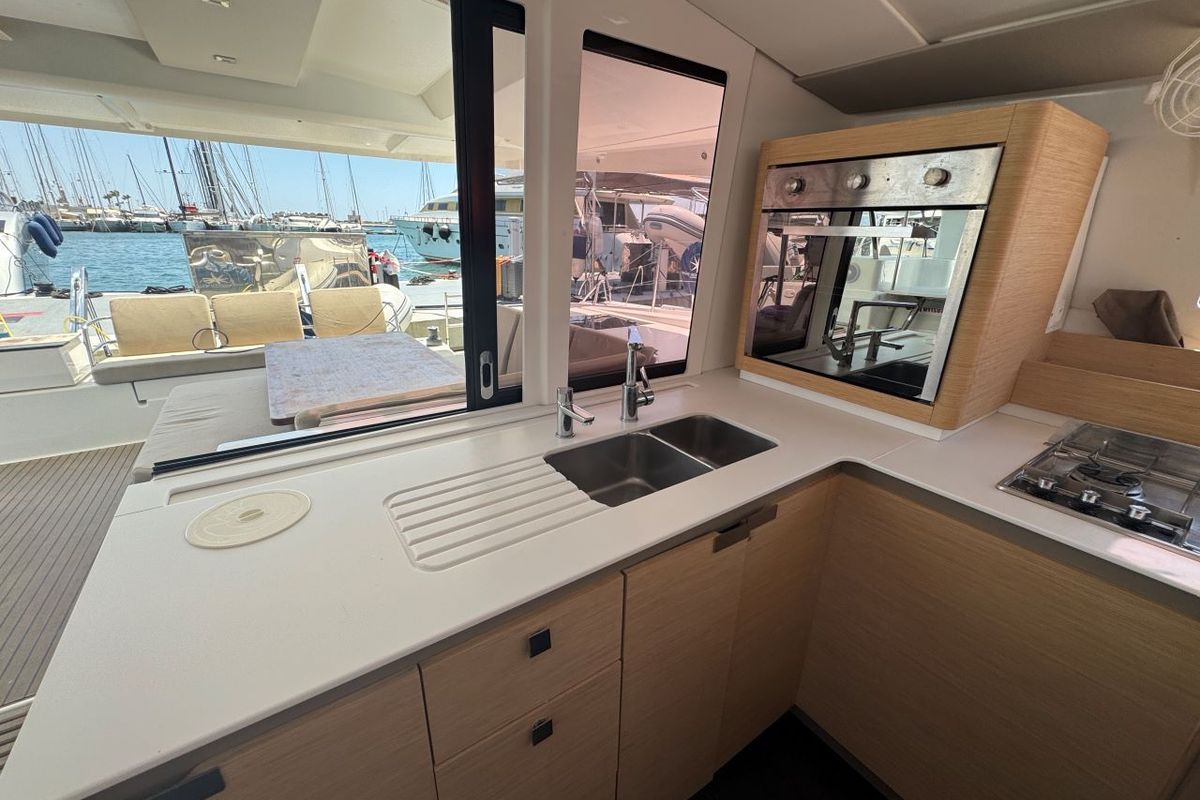Head on Rosual Mar 467/2025, a Fountaine Pajot Astrea 42 Quatuor catamaran at Palma de Mallorca, Spain