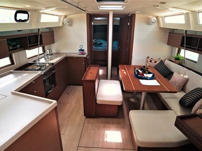 Salon of Aeolian Melody, a Beneteau Oceanis 46.1 sailboat at Preveza, Greece