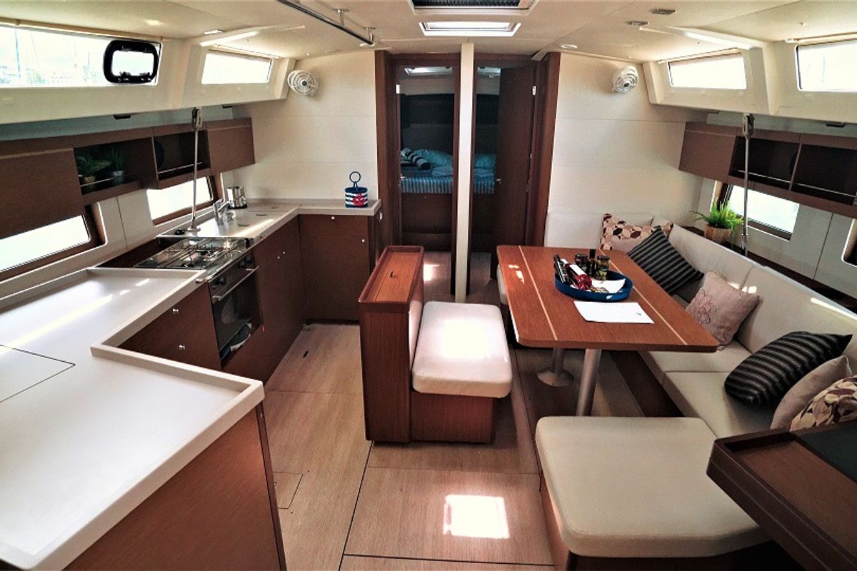 Salon of Aeolian Melody, a Beneteau Oceanis 46.1 sailboat at Preveza, Greece