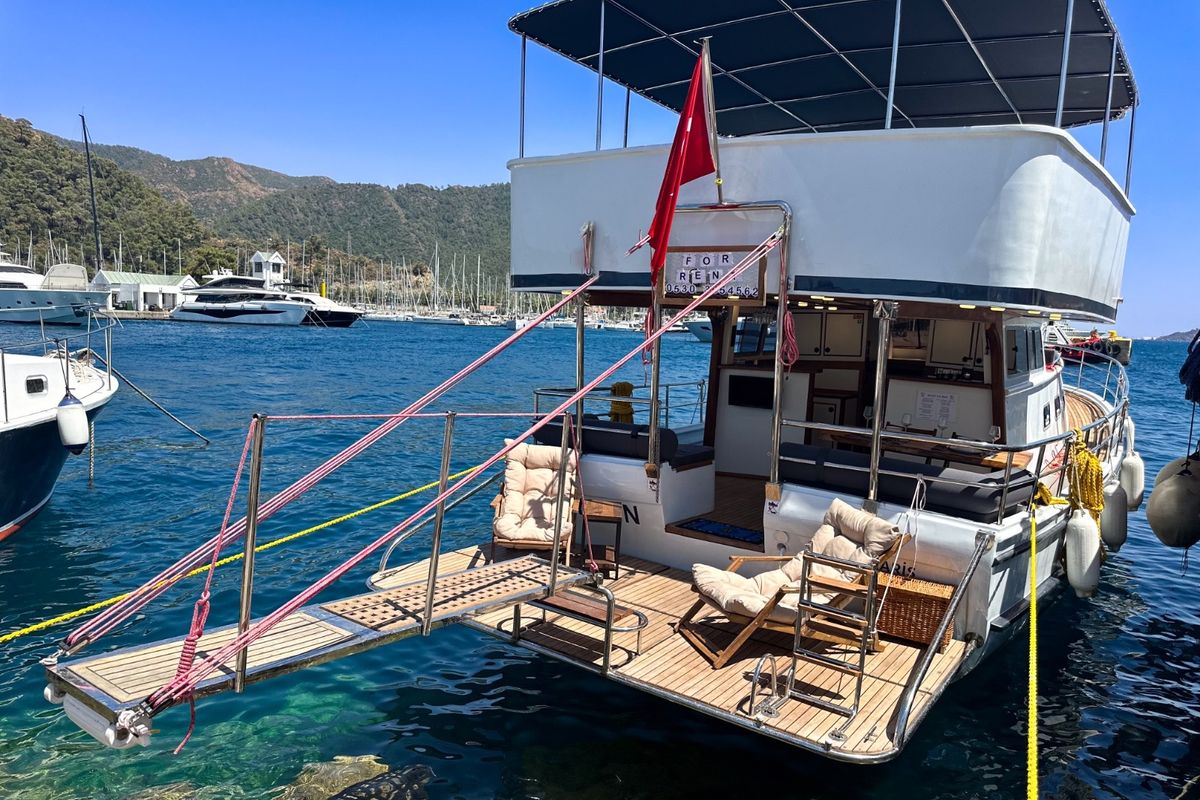 Exterior view of AYKEN, a Custom Made Ayken yacht at Bakırköy, Turkey