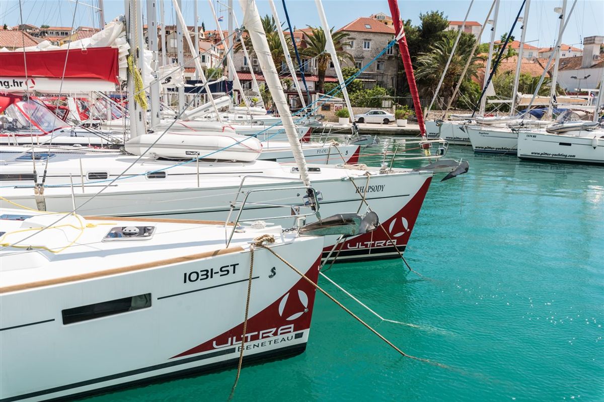 Exterior view of Mobula One, a Beneteau Oceanis 45 sailboat at Split, Croatia