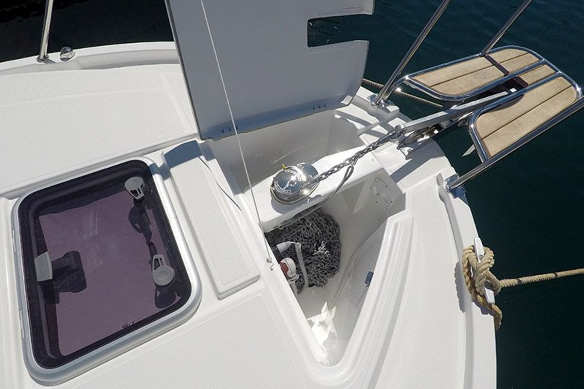 Lovre, a Beneteau Antares 8 OB motorboat at Grad Šibenik, Croatia